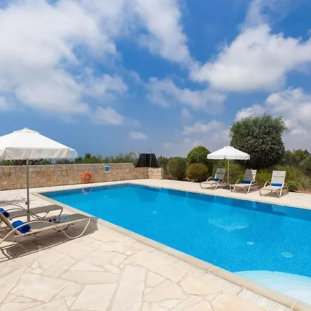 Aphrodite Hills Superior Villas Superior 0400 Air Conditioning 3 Bedrooms Willa