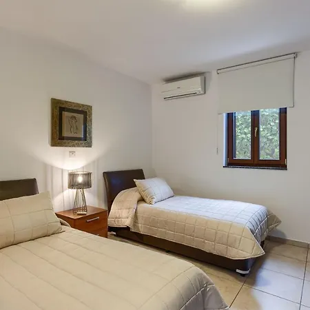 Aphrodite Hills Superior Villas Superior 0400 Air Conditioning 3 Bedrooms Paphos